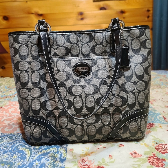Coach Purse - Picture 1 of 8